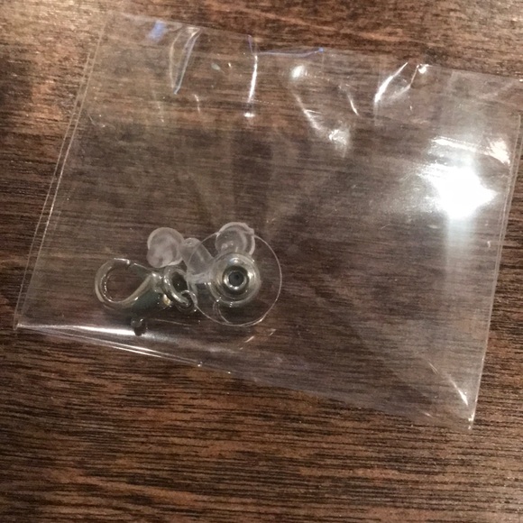 Stunning deep plum statement necklace earrings - Picture 10 of 11